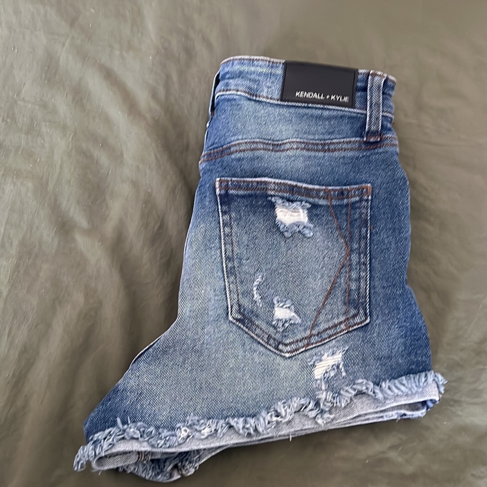 Drifter High Rise Shorts. - Picture 2 of 5